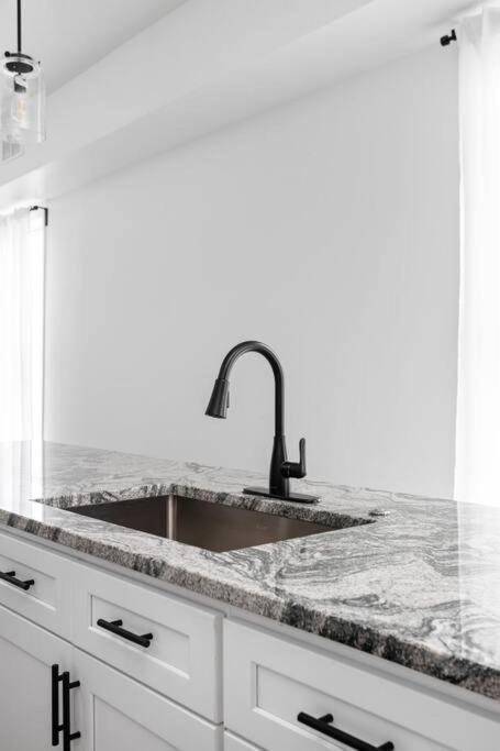 Cozysuites 3Br Arsenal Heights Indy Indianapolis Ngoại thất bức ảnh